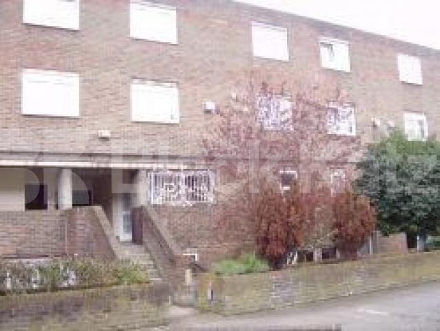 			3 Bedroom, 1 bath, 1 reception Flat			 Girdlestone Walk, ARCHWAY N19